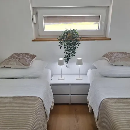 Amphora 2 Apartment